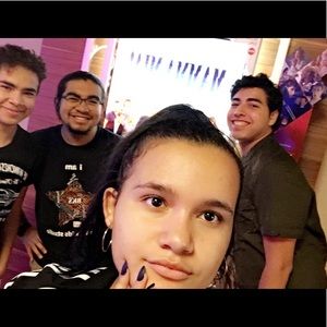 Meet your Posher, Valentina